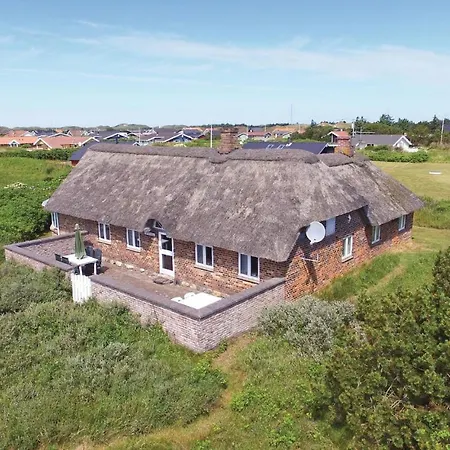 Holiday home 2 Bedroom Beautiful In Hvide Sande Norre Lyngvig